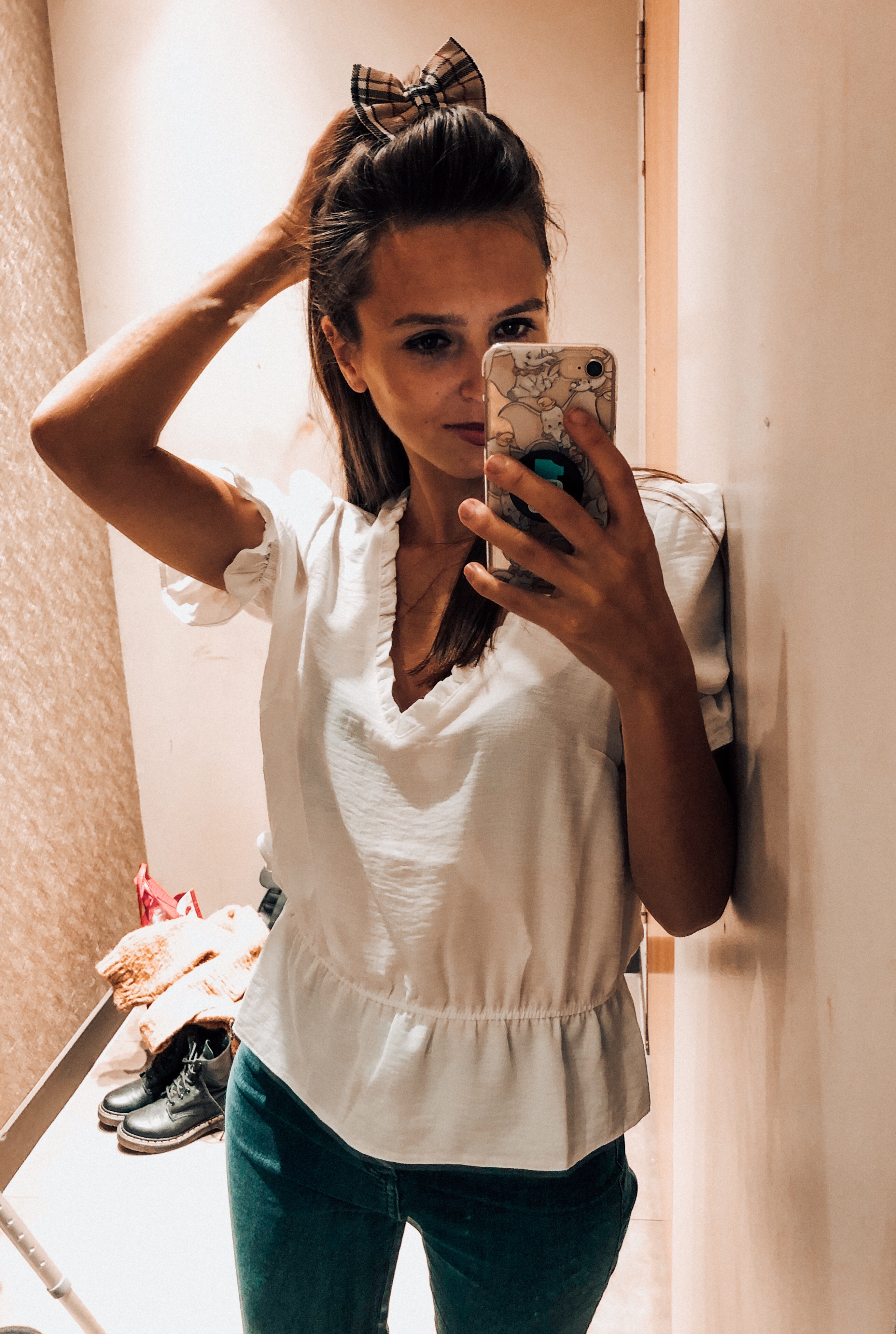 Low rise top with jeans from topshop from Fosse Park mirror selfie 