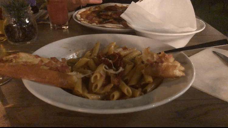 Gino's Finestrat Pasta, Chicken Bacon and Garlic Bread