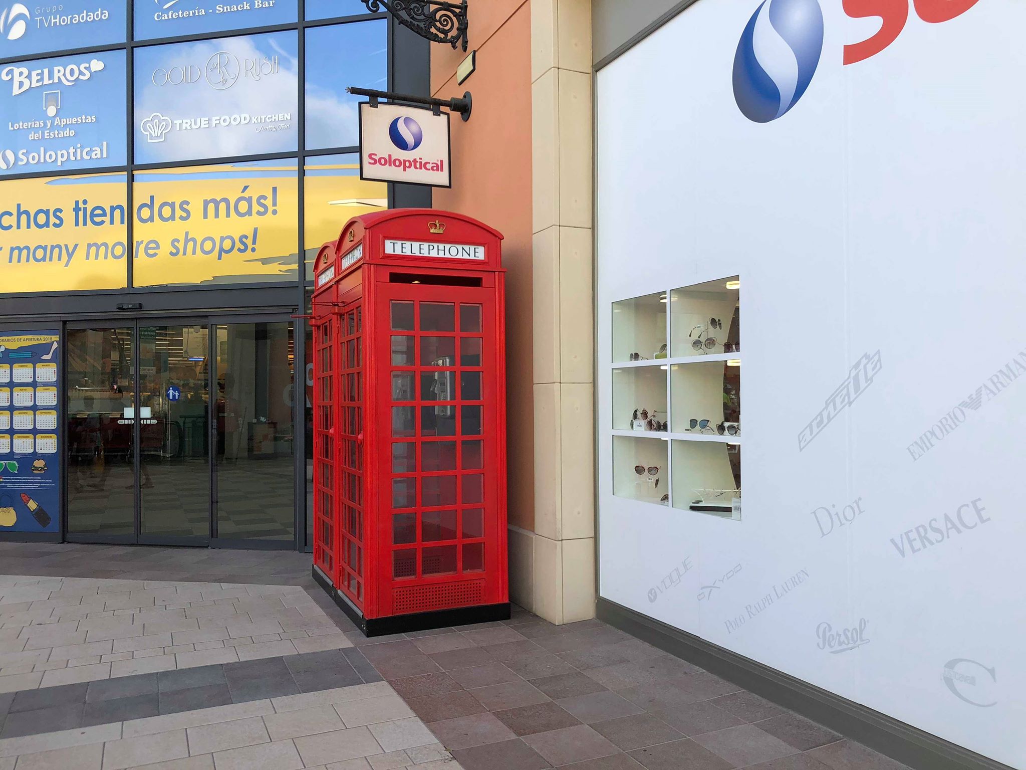 36495188_10156651192371133_5123488799753502720_n