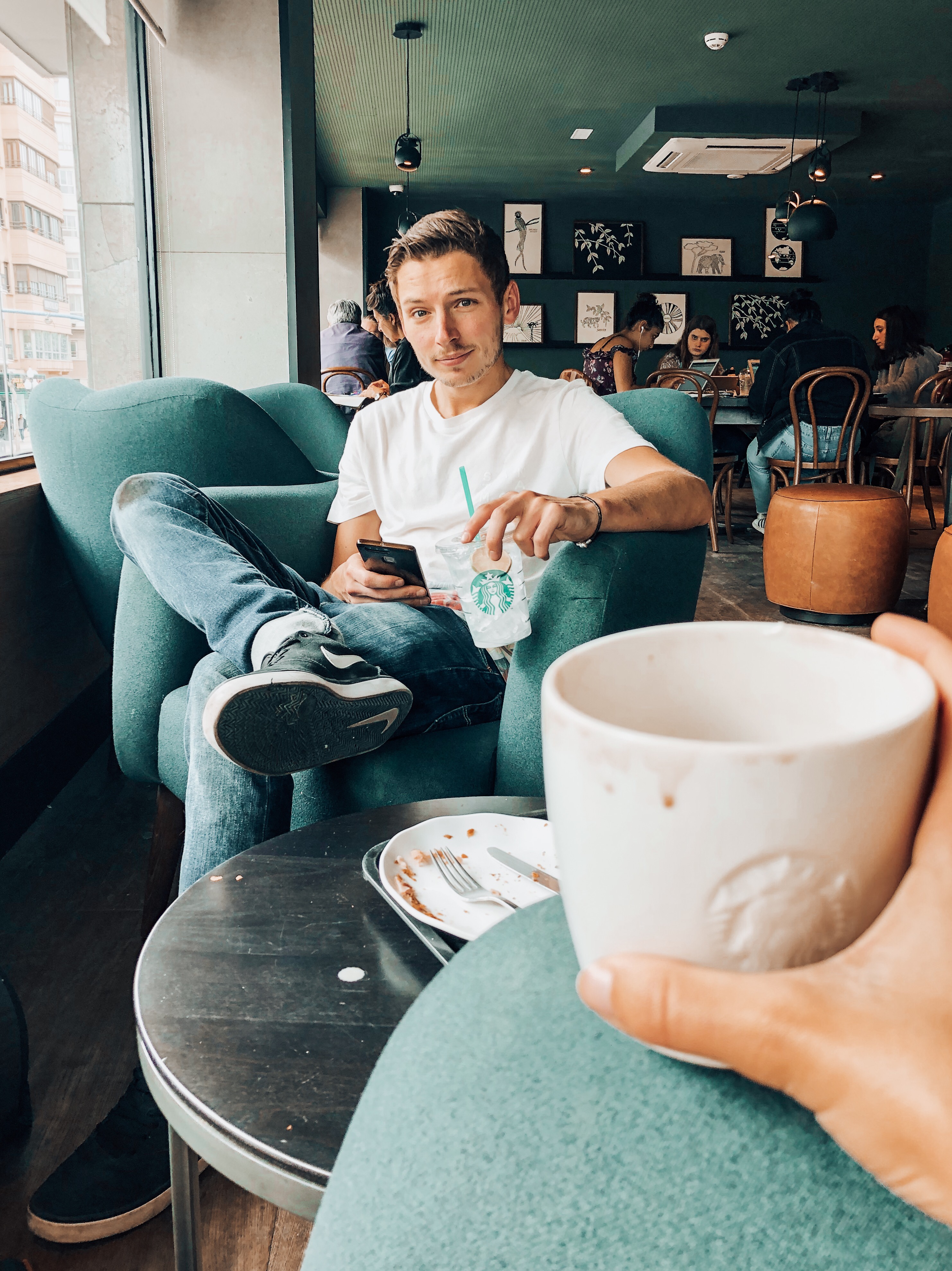 Starbucks Alicante guide travel blogger 