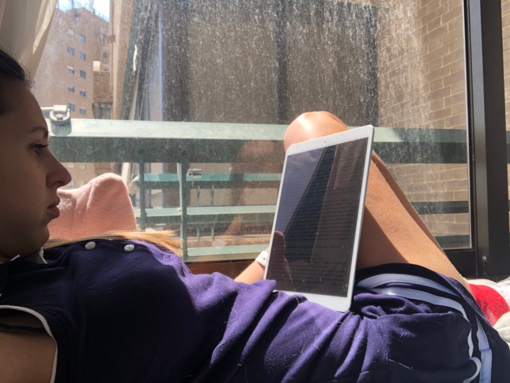 Reading Eleanor oliphant is completely fine 